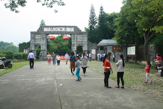 [圖]五一小長假，樂昌旅游再迎高峰.jpg